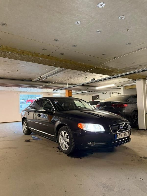 Begagnad 2011 Volvo S80 Sedan | 39 500 kr - Bild 1/4