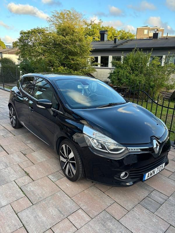 Begagnad 2015 Renault Clio IV Halvkombi | 72 000 kr (Marknadspris) - Bild 1/4