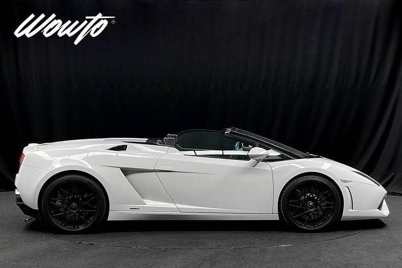 Begagnad Lamborghini Gallardo 560 HK (411 kW) 2012 Vit Cab