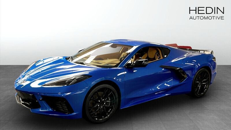 Blå (blue) Begagnad 2024 Chevrolet Corvette Sportkupé | 1 375 700 kr (Marknadspris) - Bild 1/4