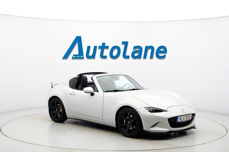 Grå/vit Begagnad 2019 Mazda MX5 Cab | 274 900 kr (Marknadspris) - Bild 1/3