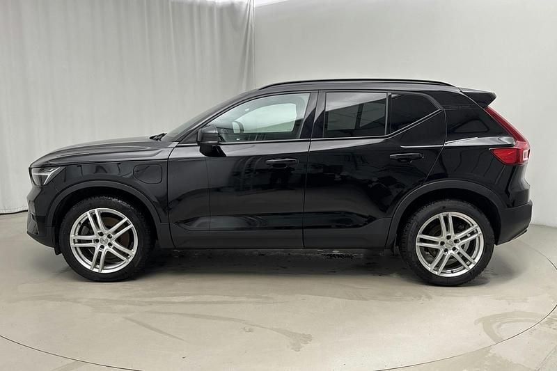 Begagnad Volvo XC40 Ultimate 262 HK (192 kW) 2023 Svart SUV