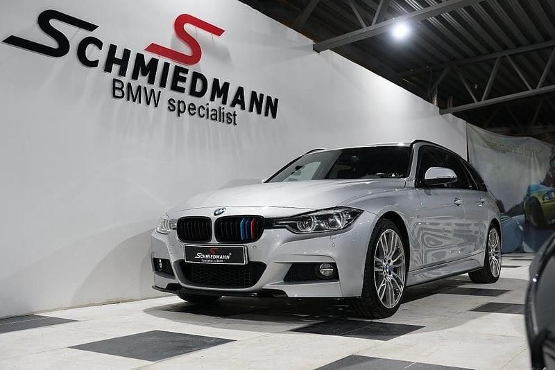 Silver Begagnad 2018 BMW 320 M Sport Kombi | 239 900 kr (Marknadspris) - Bild 1/4