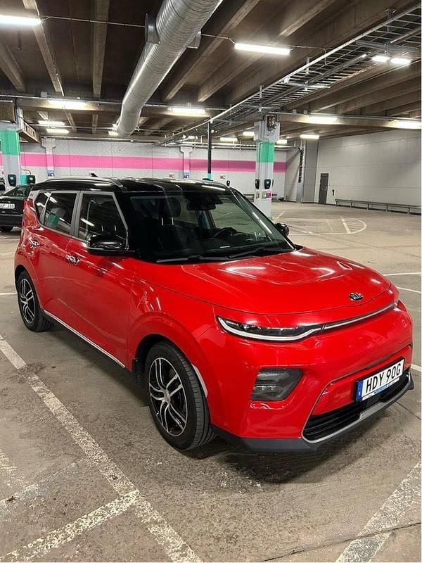 Röd Begagnad 2020 Kia Soul EV SUV | 179 000 kr (Marknadspris) - Bild 1/4