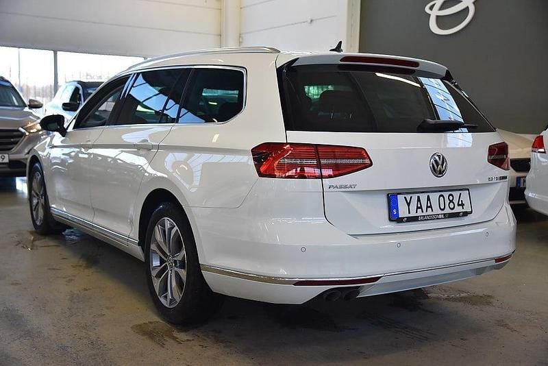 Begagnad VW Passat GT 190 HK (139 kW) 2015 Vit Kombi