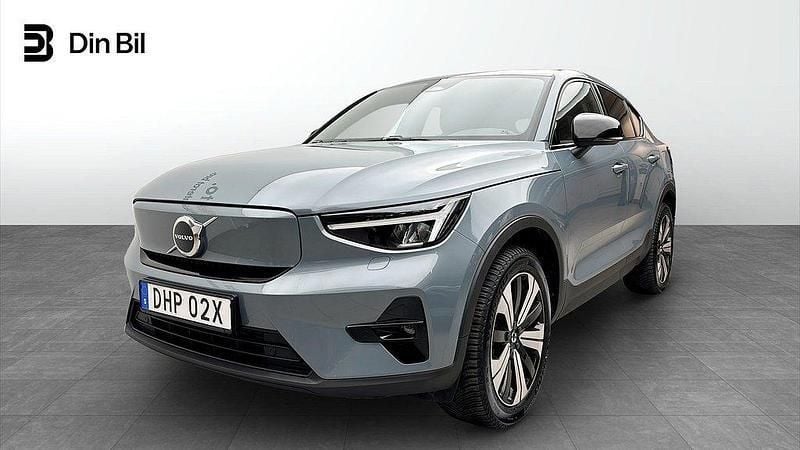 Grå Begagnad 2022 Volvo EC40 Plus SUV | 334 900 kr (Marknadspris) - Bild 1/4