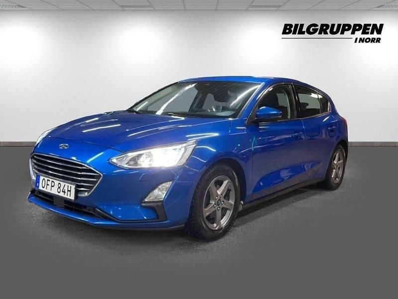 Blå Begagnad 2019 Ford Focus Titanium Halvkombi | 109 900 kr (Bra pris) - Bild 1/3