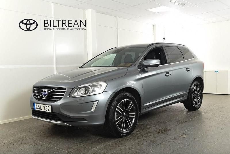 Grå Begagnad 2017 Volvo XC60 Momentum SUV | 168 900 kr (Bra pris) - Bild 1/4
