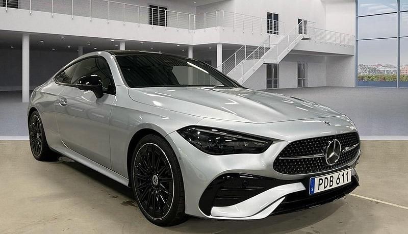 Hightech silver metallic Begagnad 2023 Mercedes CLE300 AMG Sportkupé | 619 000 kr (Marknadspris) - Bild 1/4