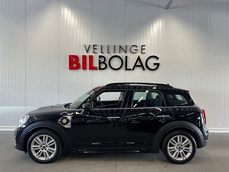 Svart Begagnad 2019 Mini Cooper Countryman Chili SUV | 239 500 kr (Marknadspris) - Bild 1/4