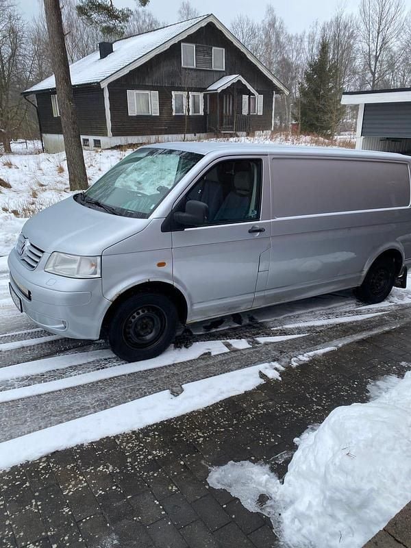 Begagnad VW T5 131 HK (96 kW) 2006 Van