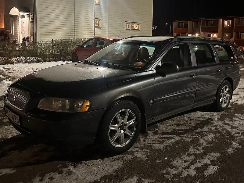 Begagnad 2006 Volvo V70 Kombi | 14 900 kr (Superpris) - Bild 1/4