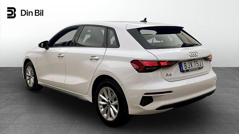 Begagnad Audi A3 Sportback Proline 150 HK (110 kW) 2022 Vit Halvkombi
