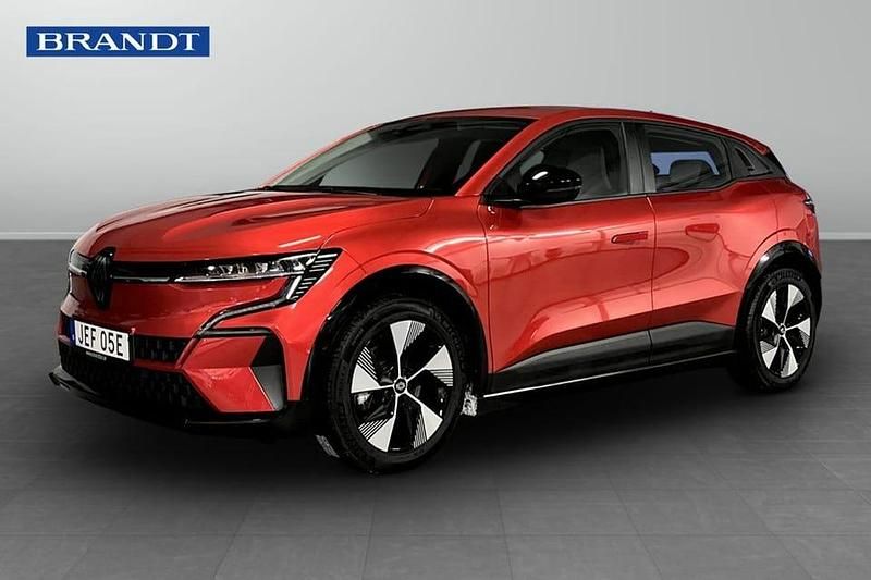 Begagnad Renault Mégane IV Equilibre 97 kW (132 HK) 2023 Röd