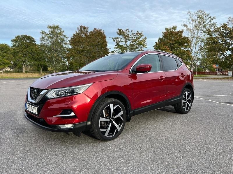 Röd Begagnad 2019 Nissan Qashqai SUV | 195 000 kr (Bra pris) - Bild 1/4