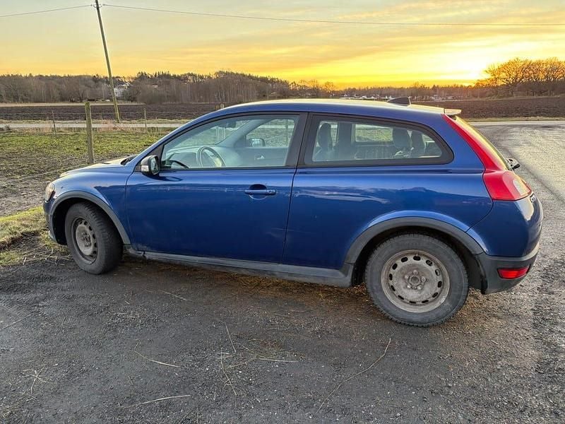 Begagnad 2007 Volvo C30 Halvkombi | 15 000 kr (Superpris) - Bild 1/4