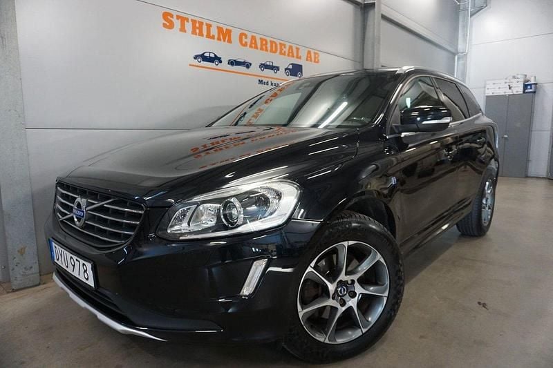 Svart Begagnad 2014 Volvo XC60 Ocean Race SUV | 174 900 kr (Marknadspris) - Bild 1/4
