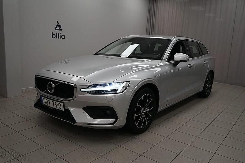 Silver Begagnad 2018 Volvo V60 Momentum Kombi | 259 900 kr (Marknadspris) - Bild 1/3