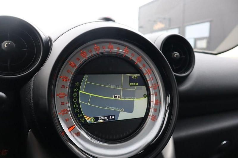 Begagnad Mini One Countryman Pepper 98 HK (72 kW) 2013 Röd SUV