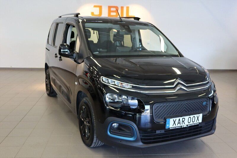 Svart Begagnad 2023 Citroën e-Berlingo Shine Minibuss | 349 900 kr (Marknadspris) - Bild 1/4