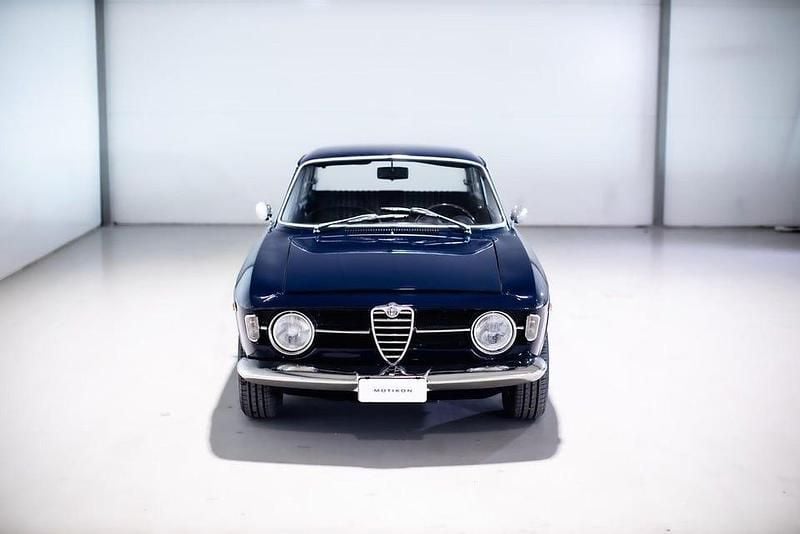 Begagnad 1970 Alfa Romeo GT Junior Sportkupé | 435 000 kr - Bild 1/4