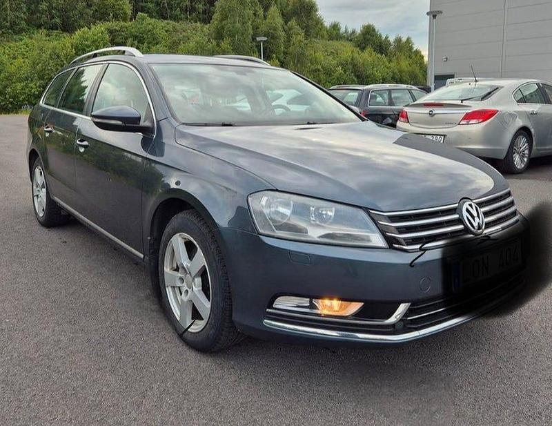 Begagnad 2011 VW Passat Kombi | 65 000 kr (Bra pris) - Bild 1/1