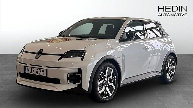 Vit Ny 2025 Renault 5 E-Tech Techno Halvkombi | 399 900 kr (Bra pris) - Bild 1/4