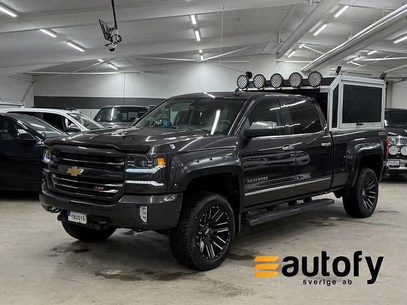 Svart Begagnad 2016 Chevrolet Silverado SE Pickup | 498 900 kr (Marknadspris) - Bild 1/4