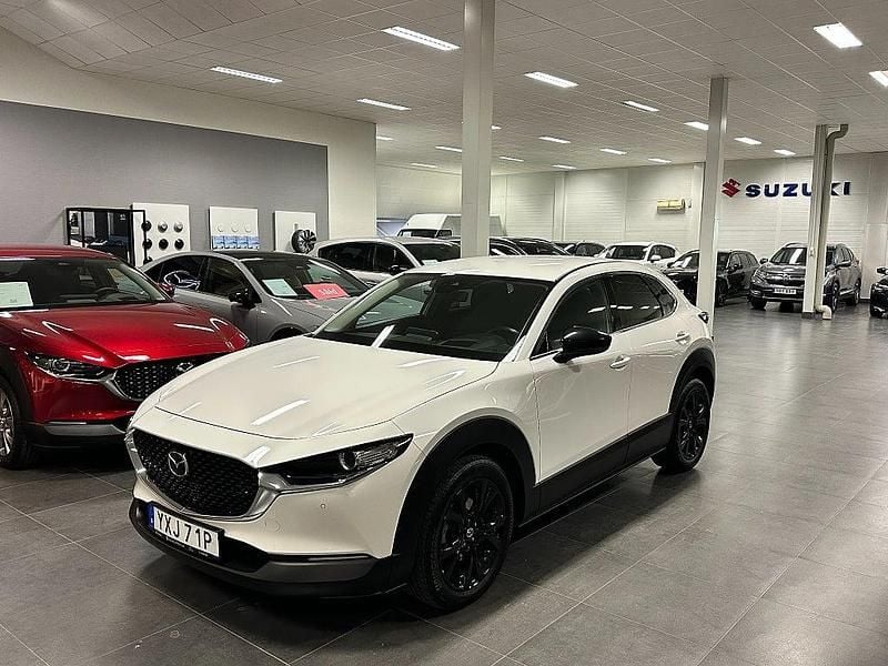 Vit Begagnad 2022 Mazda CX-30 Homura-Line SUV | 259 900 kr (Marknadspris) - Bild 1/4