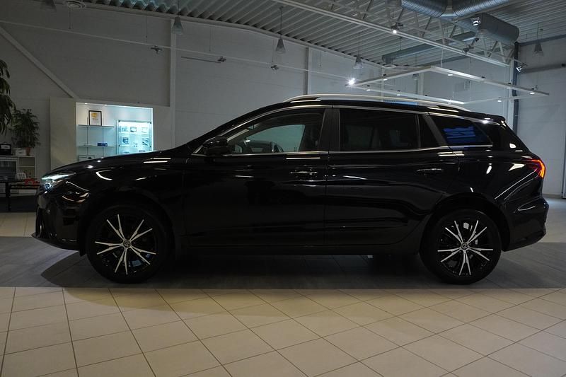 Begagnad MG MG5 EV Long Range 114 kW (156 HK) 2022 Svart Kombi