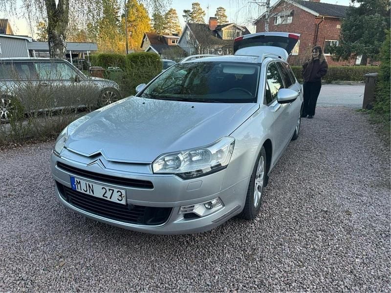 Silver Begagnad 2011 Citroën C5 Kombi | 39 000 kr (Bra pris) - Bild 1/4