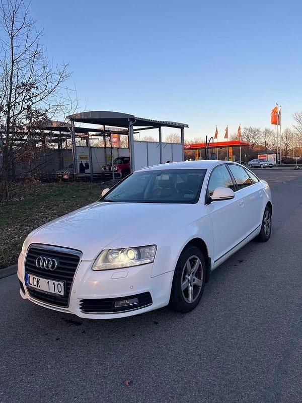 Begagnad 2011 Audi A6 Sedan | 75 000 kr (Lite dyr) - Bild 1/4