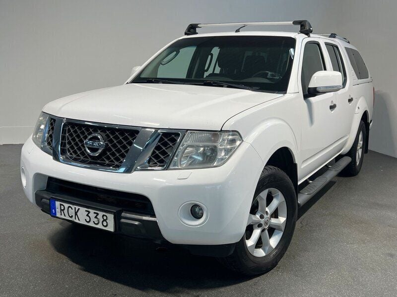 Vit Begagnad 2015 Nissan Navara Pickup | 124 900 kr (Lite dyr) - Bild 1/4