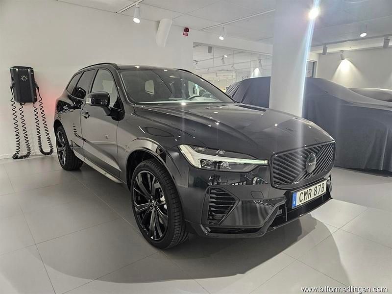 Begagnad Volvo XC60 Plus 350 HK (257 kW) 2026 Svart svart SUV