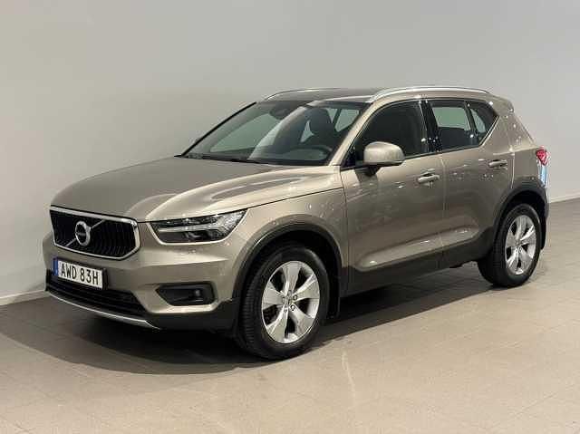 Begagnad 2022 Volvo XC40 SUV | 349 500 kr (Marknadspris) - Bild 1/3