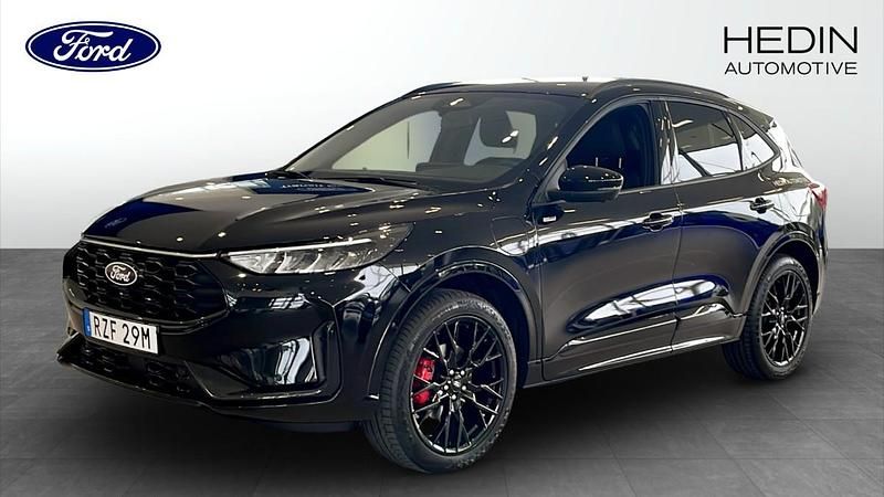 Svart (black) Ny 2025 Ford Kuga ST-Line X SUV | 558 000 kr - Bild 1/4