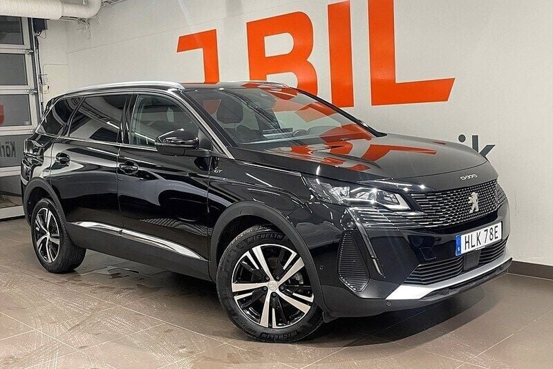 Svart Begagnad 2023 Peugeot 5008 GTi Minibuss | 329 900 kr (Marknadspris) - Bild 1/4