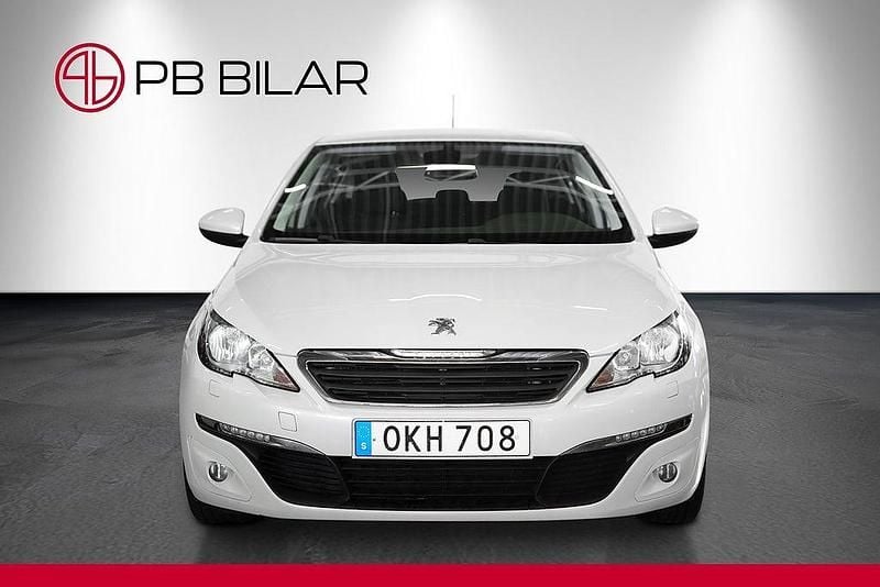Begagnad Peugeot 308 Active 120 HK (88 kW) 2016 Vit Halvkombi