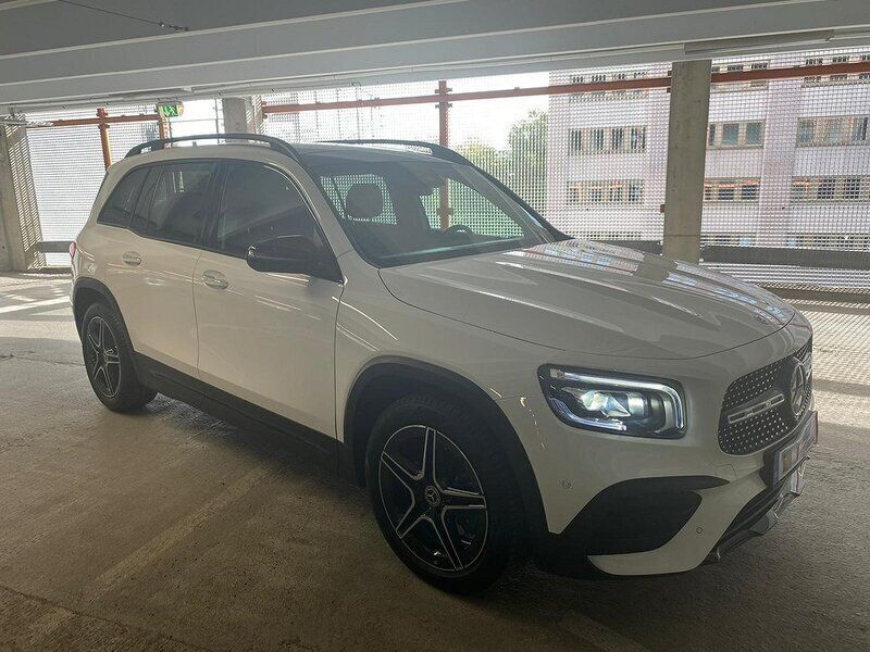 Begagnad 2022 Mercedes GLB200 AMG SUV | 369 000 kr - Bild 1/1