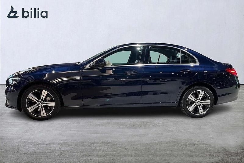 Begagnad Mercedes C300e 204 HK (150 kW) 2022 Mörkblå Sedan