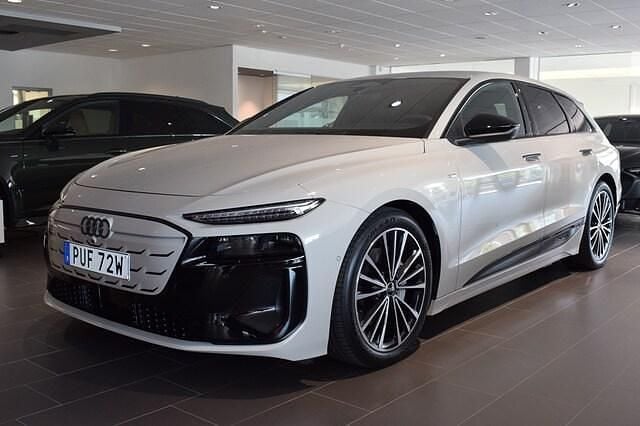 Siambeige metallic Begagnad 2025 Audi A6 e-tron S-Line Kombi | 799 000 kr (Superpris) - Bild 1/4