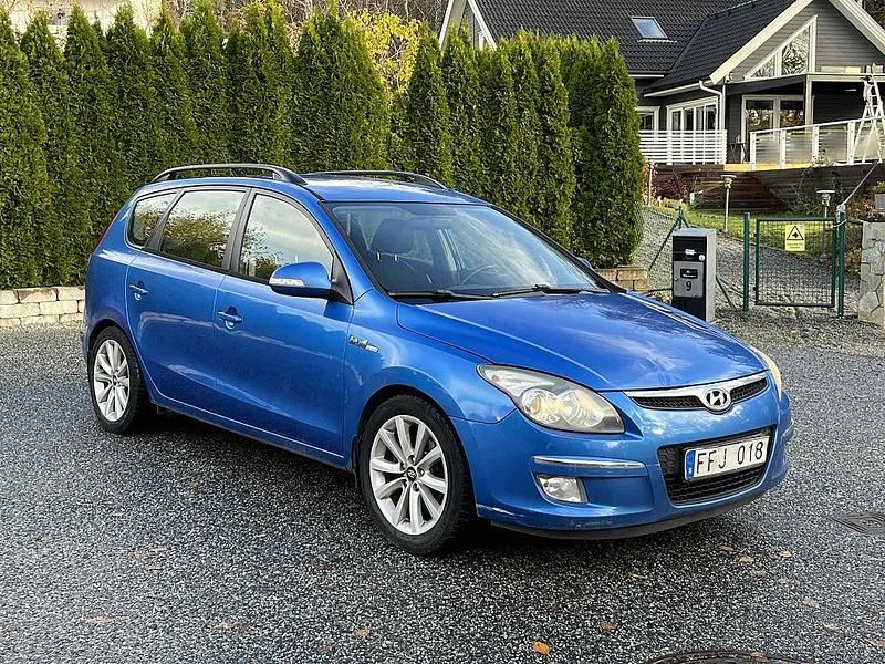 Blå Begagnad 2009 Hyundai i30 Kombi | 26 900 kr (Marknadspris) - Bild 1/4