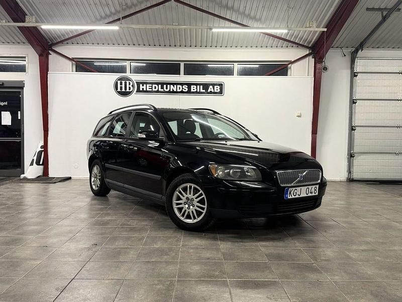 Begagnad Volvo V50 Kinetic 125 HK (91 kW) 2007 Svart Kombi