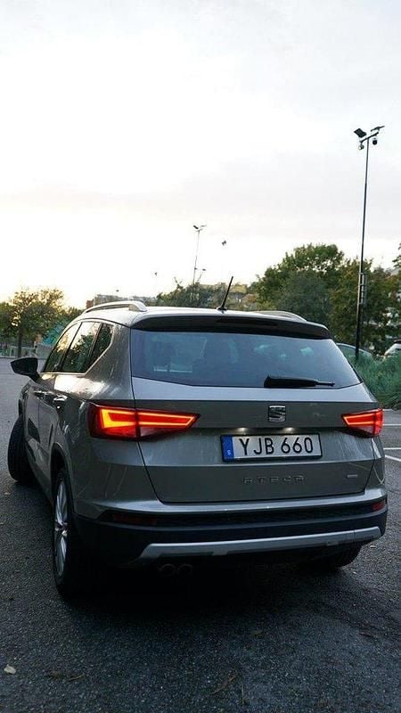 Brun Begagnad 2017 Seat Ateca 4Drive SUV | 189 999 kr (Marknadspris) - Bild 1/4