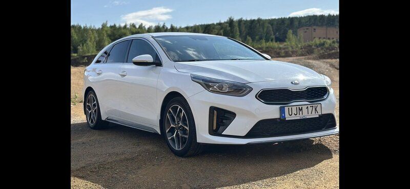 Vit Begagnad 2019 Kia ProCeed Halvkombi | 200 000 kr (Marknadspris) - Bild 1/4