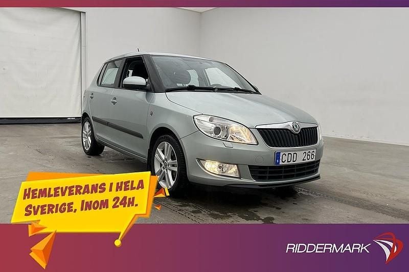 Begagnad Skoda Fabia Elegance 105 HK (77 kW) 2011 Lgrå Halvkombi