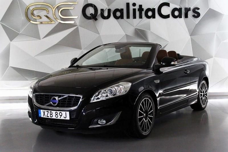 Svart Begagnad 2012 Volvo C70 Momentum Cab | 139 900 kr (Marknadspris) - Bild 1/4