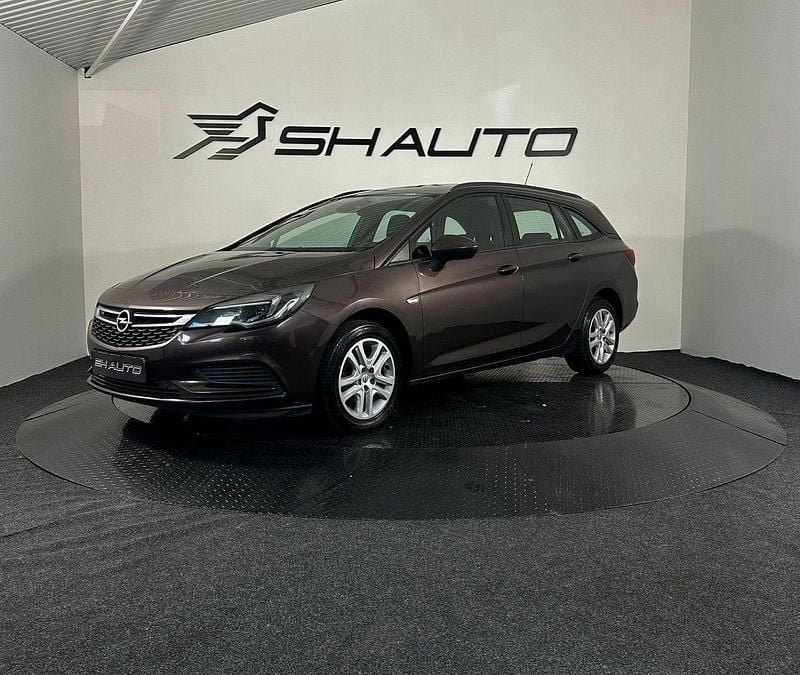Brun Begagnad 2017 Opel Astra Enjoy Kombi | 89 900 kr (Bra pris) - Bild 1/4