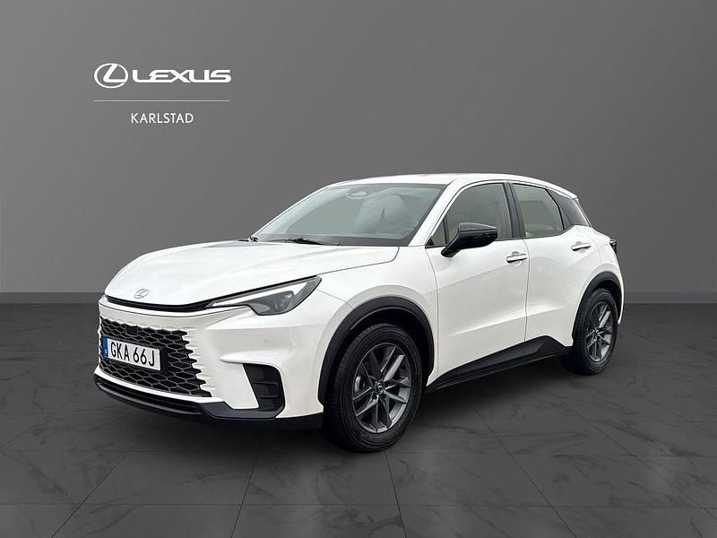 Vit Begagnad 2024 Lexus LBX SUV | 319 000 kr (Superpris) - Bild 1/4