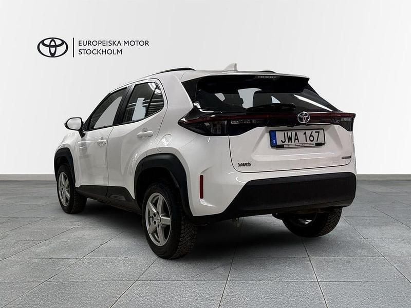 Begagnad Toyota Yaris Hybrid Active 116 HK (85 kW) 2024 Vit